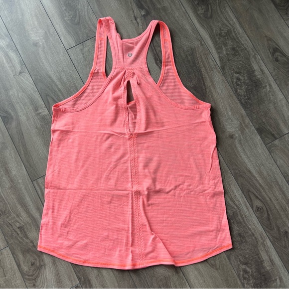 Lululemon Racer Back Tank Top - Size 8 or 10 - Picture 2 of 2
